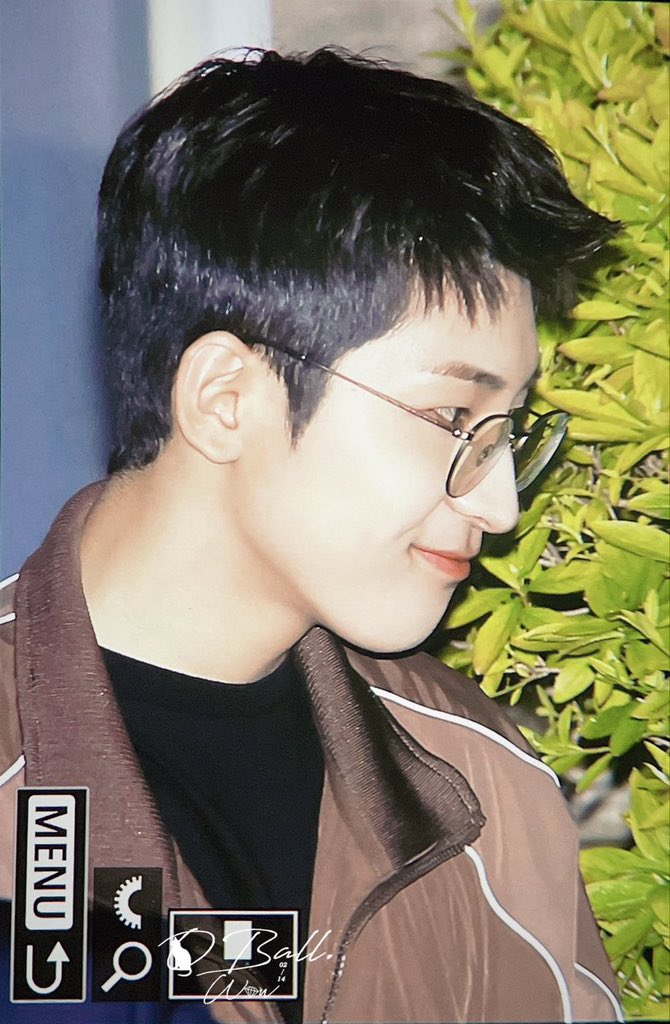 tinkswonu's tweet photo. wonwoo if you keep smiling like that i will fall for you so much harder………🫠 https://t.co/NqwefmTPIt
