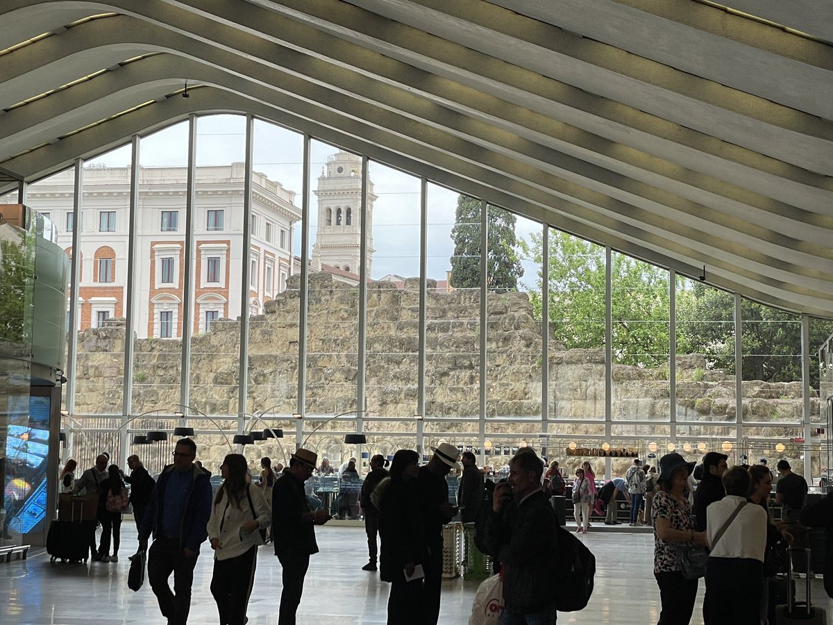 SatyakiRaghuna1's tweet image. European stations were the original ‘supersheds’ and the inspiration for today’s airports too. The original plan for #RomaTermini was developed by #SalvatoreBianchi in the 1860s. It’s the 2nd largest train station in Europe and handles about 180m pax annually. #Stations #travel