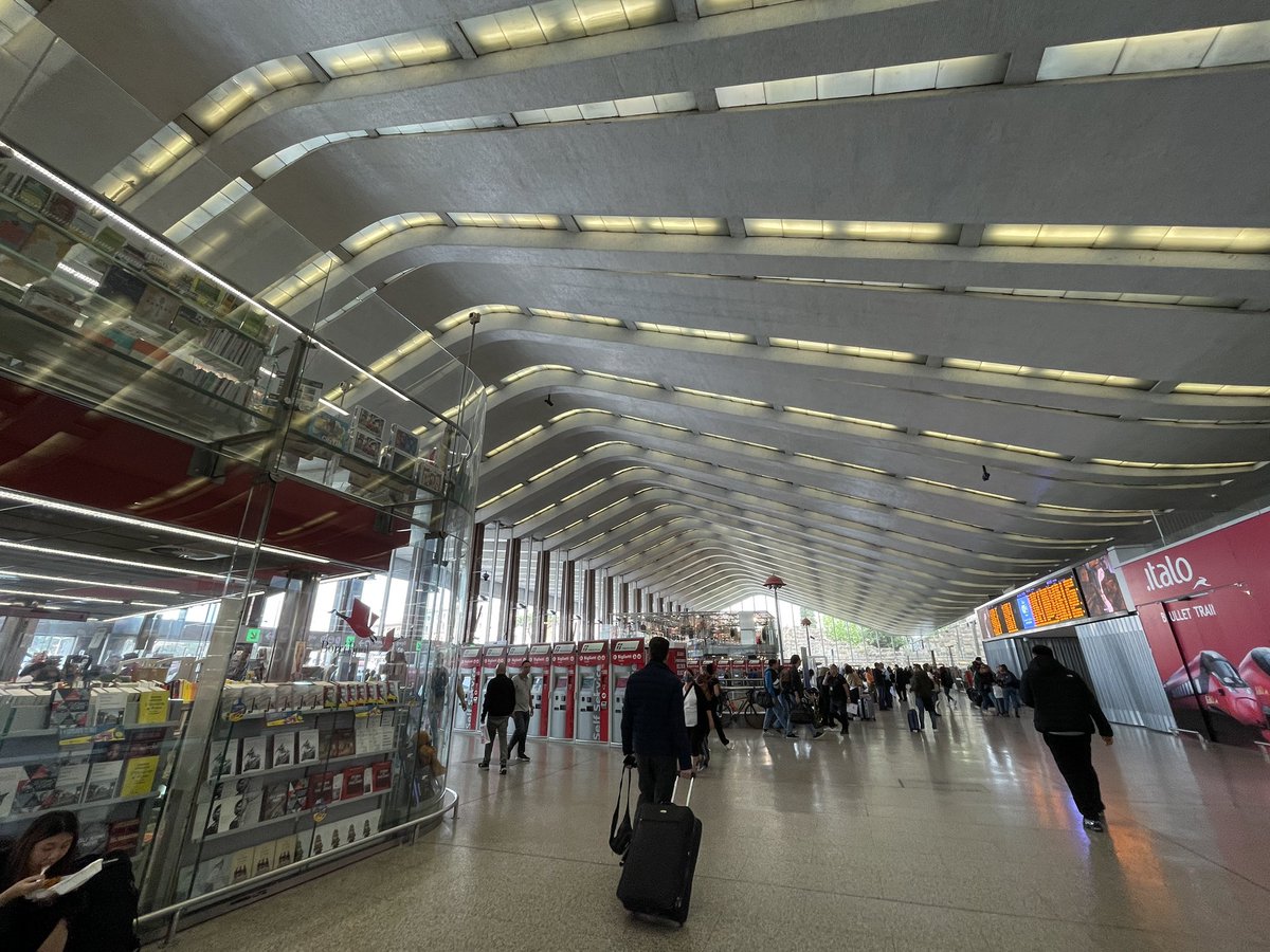 SatyakiRaghuna1's tweet image. European stations were the original ‘supersheds’ and the inspiration for today’s airports too. The original plan for #RomaTermini was developed by #SalvatoreBianchi in the 1860s. It’s the 2nd largest train station in Europe and handles about 180m pax annually. #Stations #travel
