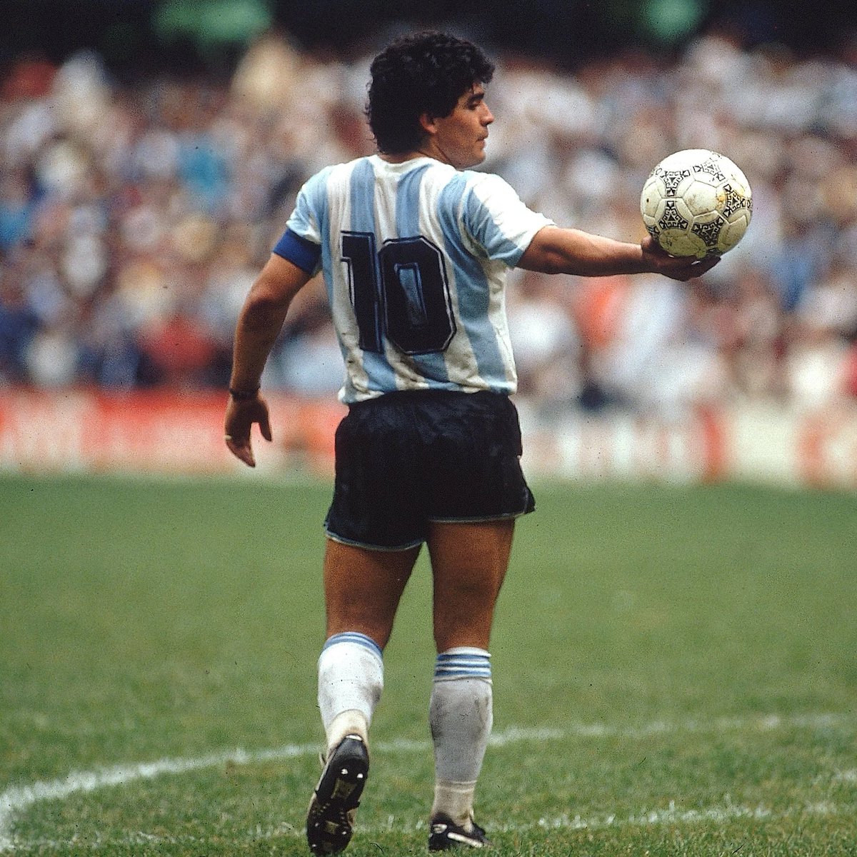 RetroShirtsFC's tweet photo. 10k😮‍💨

Mental. https://t.co/u1braUs3nt