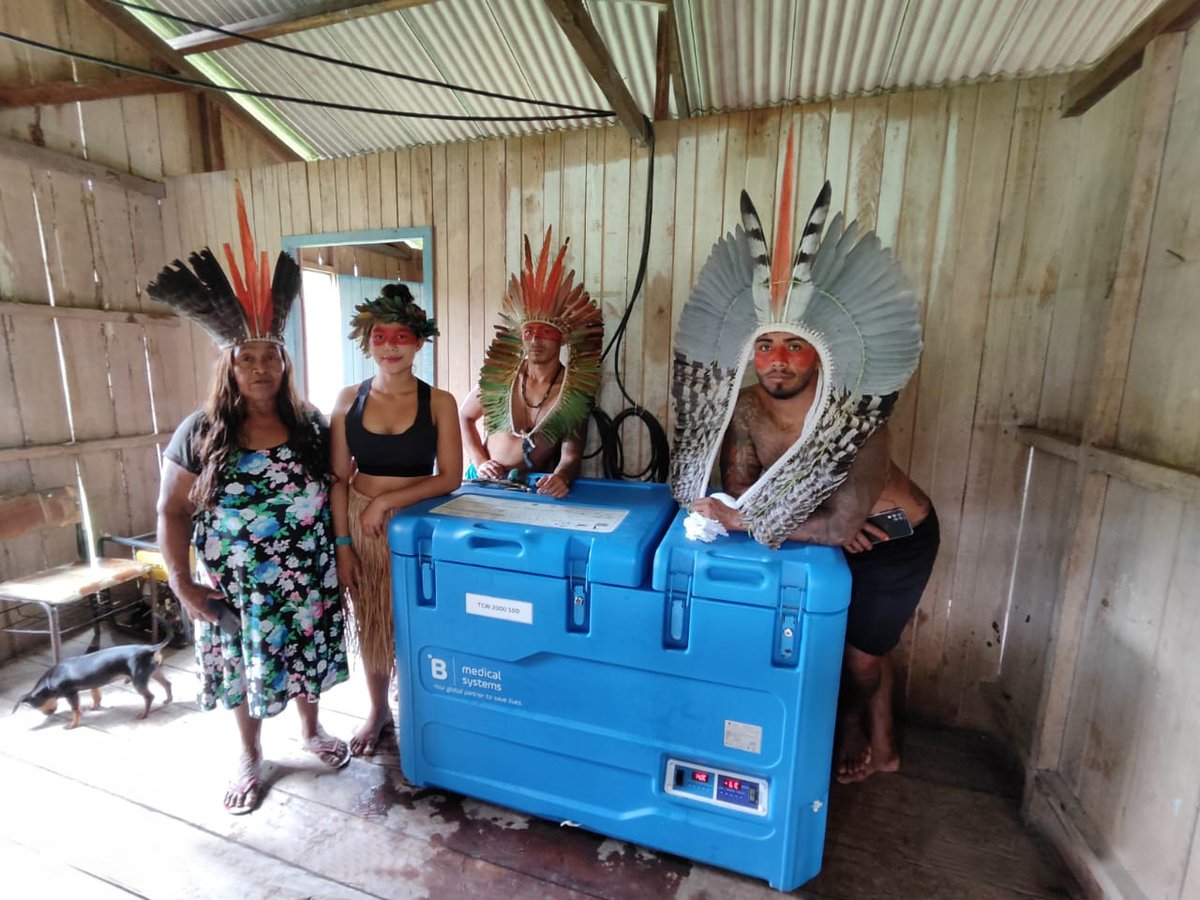 BMedicalSystems's tweet image. Ensuring that #vaccines can be stored safely in the world's most remote areas is critical. 

With our #SolarDirectDrive models, we are equipping remote locations with the necessary #medical storage and transport solutions they need. 

Learn more: ow.ly/vMw150NZXbz