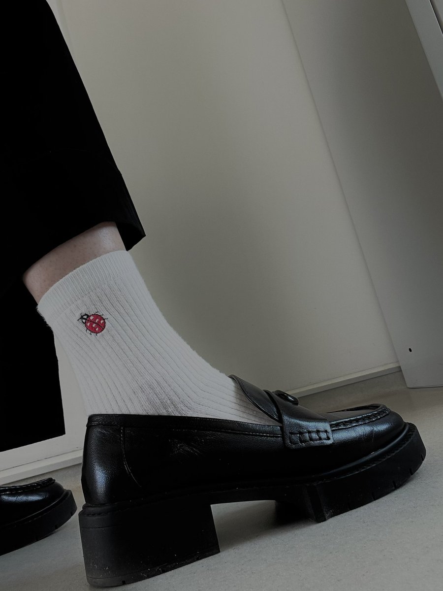 thiswordistaken's tweet image. Rocking some subtle #entofashion for  @amentsoc member’s day! 🐞 #NHM #entomologist