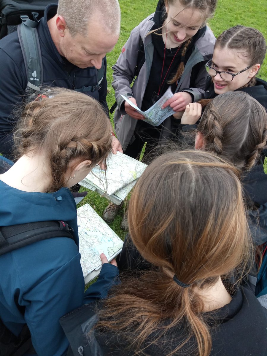 Beacon Academy tweet media