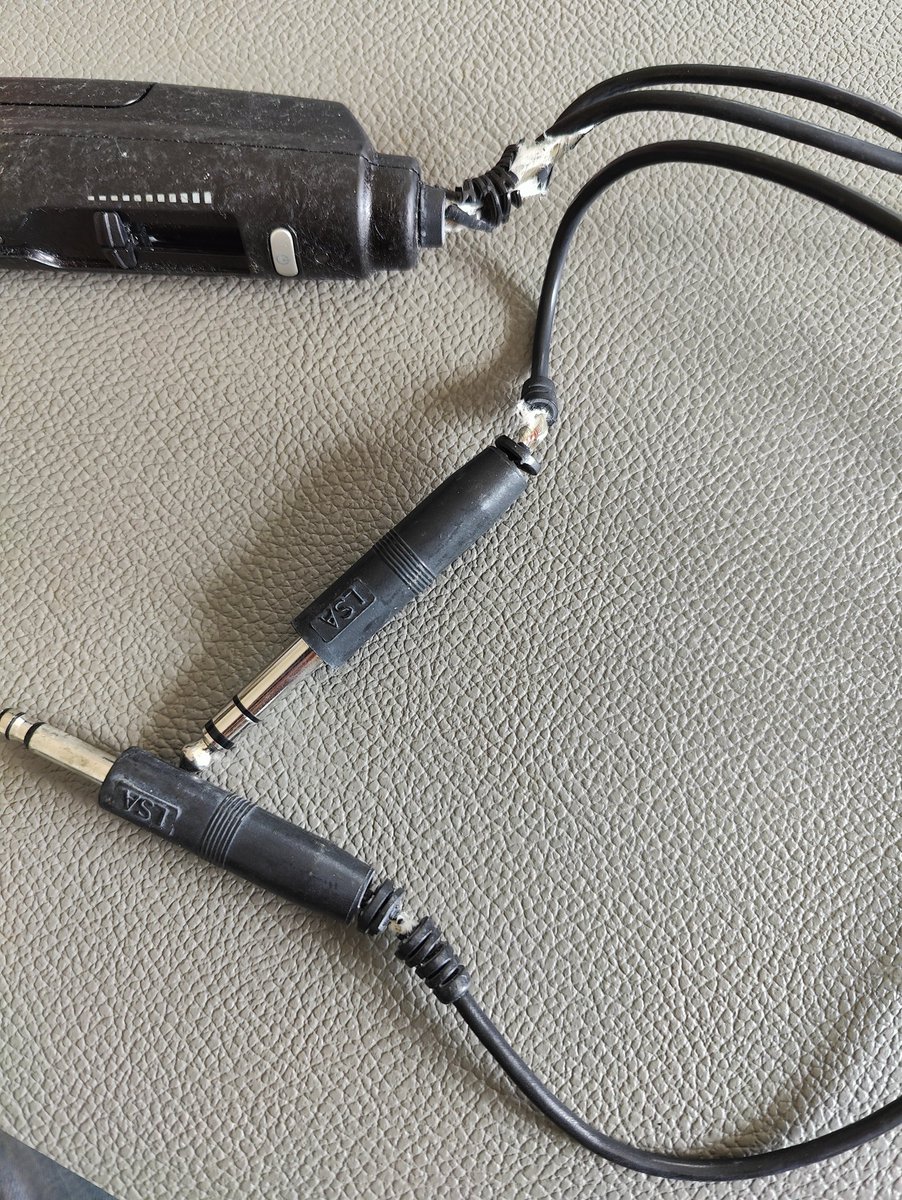 SBertolus's tweet photo. @lightspeedav I have a Zulu 2 which I love. Unfortunately the cables are aging... Any way to get those replaced? I live in Switzerland but can bring the headset to the US someday if it's easier. https://t.co/v3vIvh2Noh