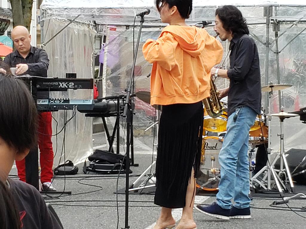 10cdbox's tweet photo. 滋賀ジャズフェス東近江…「SUDDENCOOL」結成27年という実力派ファンクバンドで今回初出演ということです✋　ノリノリの演奏でした⤴️😃 https://t.co/u9MR2Mxvvs