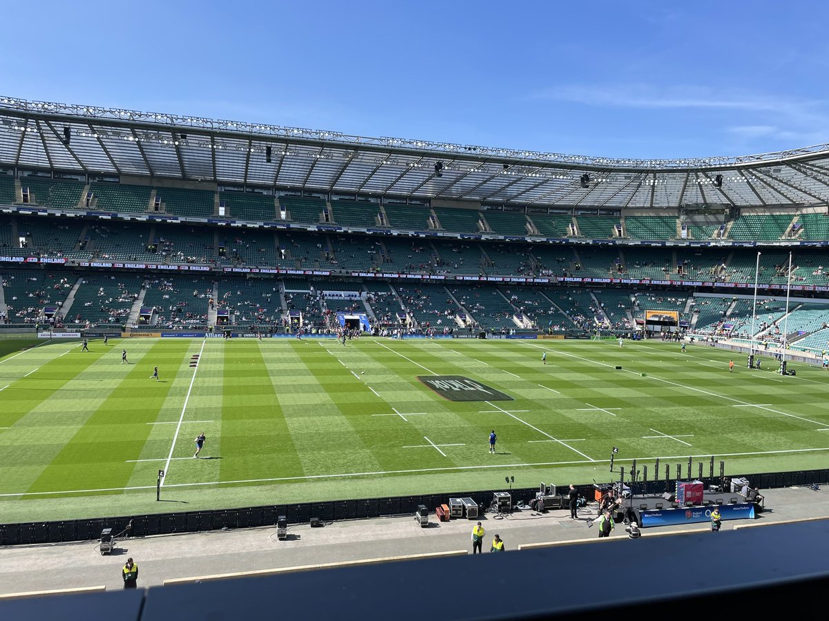 ickleme11's tweet photo. @EnglandRugby first time in attendance at Twickenham today supporting the amazing Roses! 

Amazing seats! #rugby #englandroses  #ENGvsFRA https://t.co/plcdRS5VpX
