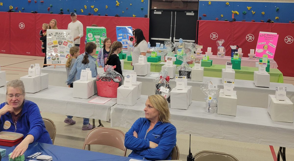AH_Madison's tweet photo. We had a great Spring Carnival at Madison! So many of our families attended and much fun was had! #madisonblaine #AHschools https://t.co/6fD4345FDG