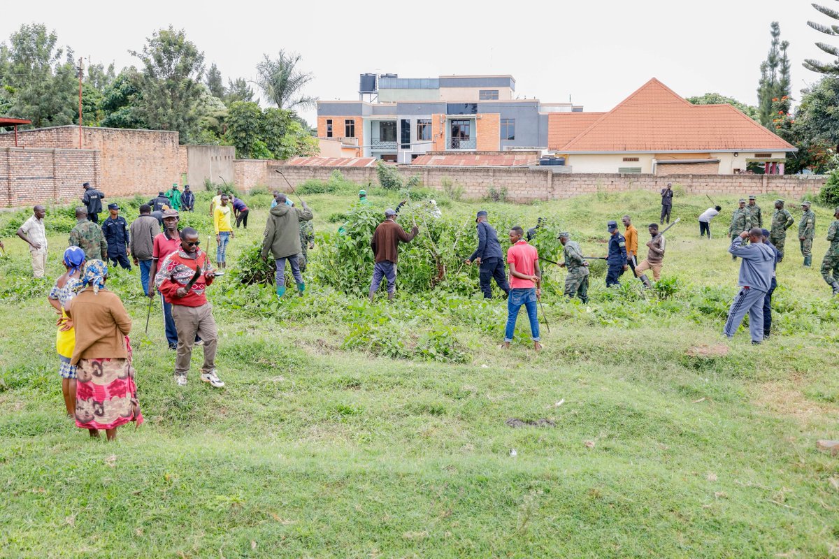 iLead Rwanda (@ileadrwanda) on Twitter photo Today, <a href="/AfricaNewLifeRW/">Africa New Life</a> team led by E.D Fred Katagwa, <a href="/ileadrwanda/">iLead Rwanda</a> team, <a href="/MLF_Transform/">Maxwell Leadership Foundation</a> team, and the Nigerians team joined <a href="/KayonzaDistrict/">Kayonza District</a>, Mukarange sector, Nyagatovu Cell, Rebero Village community at the end-of-month community work ‘Umuganda’. Today, <a href="/AfricaNewLifeRW/">Africa New Life</a> team led by E.D Fred Katagwa, <a href="/ileadrwanda/">iLead Rwanda</a> team, <a href="/MLF_Transform/">Maxwell Leadership Foundation</a> team, and the Nigerians team joined <a href="/KayonzaDistrict/">Kayonza District</a>, Mukarange sector, Nyagatovu Cell, Rebero Village community at the end-of-month community work ‘Umuganda’.