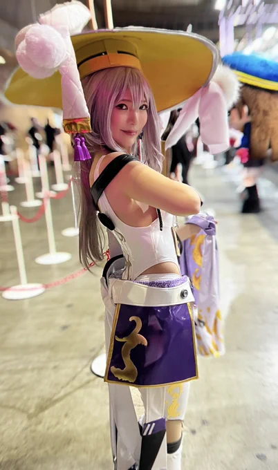 ニコニコ超会議のNIKKEブースにて。紅蓮なイトウさん( )を撮影させて頂きました!推しのレイヤーさんが目の前にいて、かつとんでもなく可愛い&お綺麗だったのでド緊張しました最高のGWになりました#NIKKE#NIKKEcosplay (投稿はご本人の許可を頂いております) 