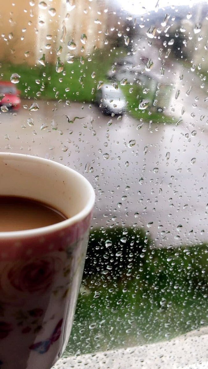 Shaline1510's tweet photo. #bangalorerains 🌧🌧🌨🌧🌧
#raining 🌧🌧🌧
#rain 🌧💦💧
#RInonme ☔ https://t.co/LBW55jUSvS
