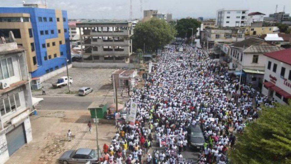 Red_Manoise's tweet photo. Roads were blocked ๐ #WalkWithAlan https://t.co/1jBLztyaAL