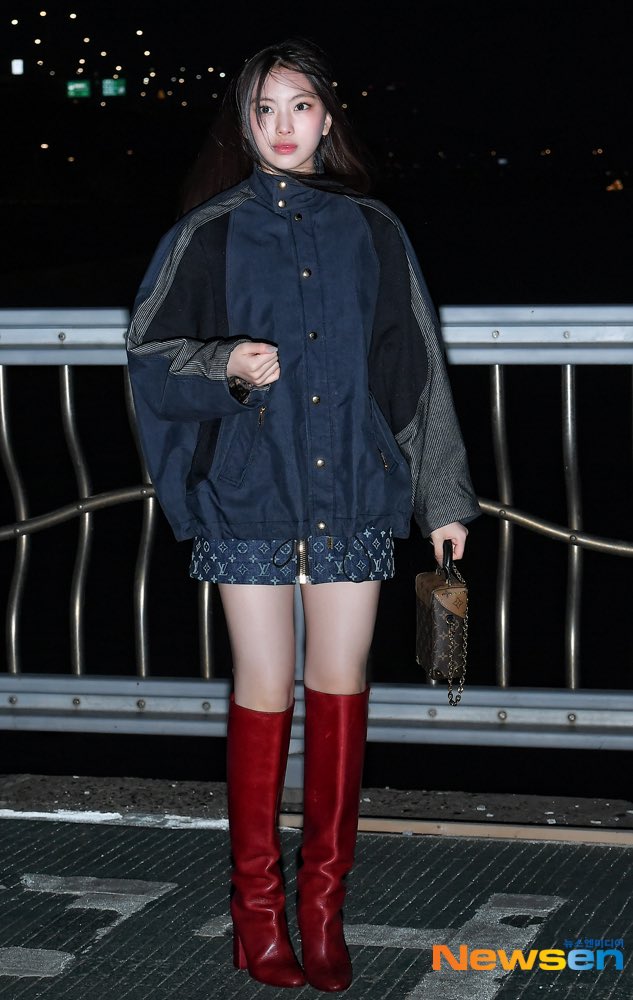 Fu4MHcmaUAMF0oW?format=jpg&name=medium