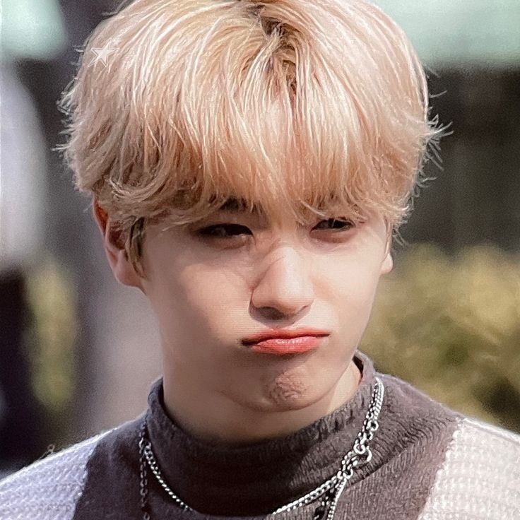 c127s_'s tweet photo. hyunjae pouting 😞😞 https://t.co/tVDOYNFG6O