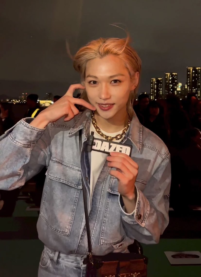 SEUNGM1NE's tweet photo. felix in dazedkorea ig 🤍 https://t.co/GoOrNWJPjN