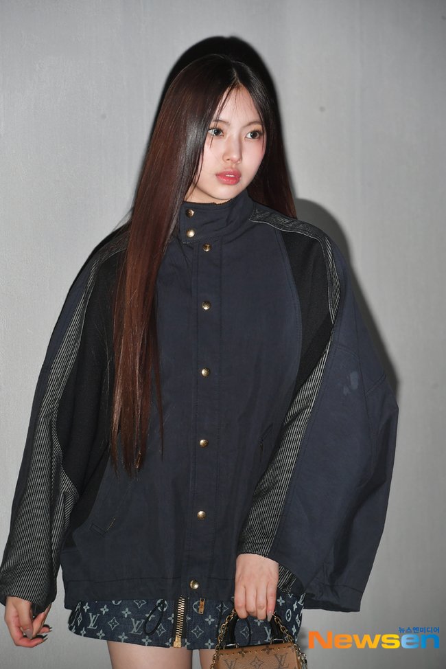 KPOP WORLD INA on Twitter: "Louis Vuitton Pre-Fall 2023 Runaway Show