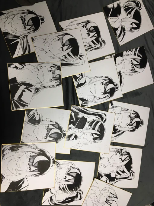 色紙制作過程・ペン入れ!
たくさん描かせていただきました!各書店様、置いていただきありがとうございます!! 