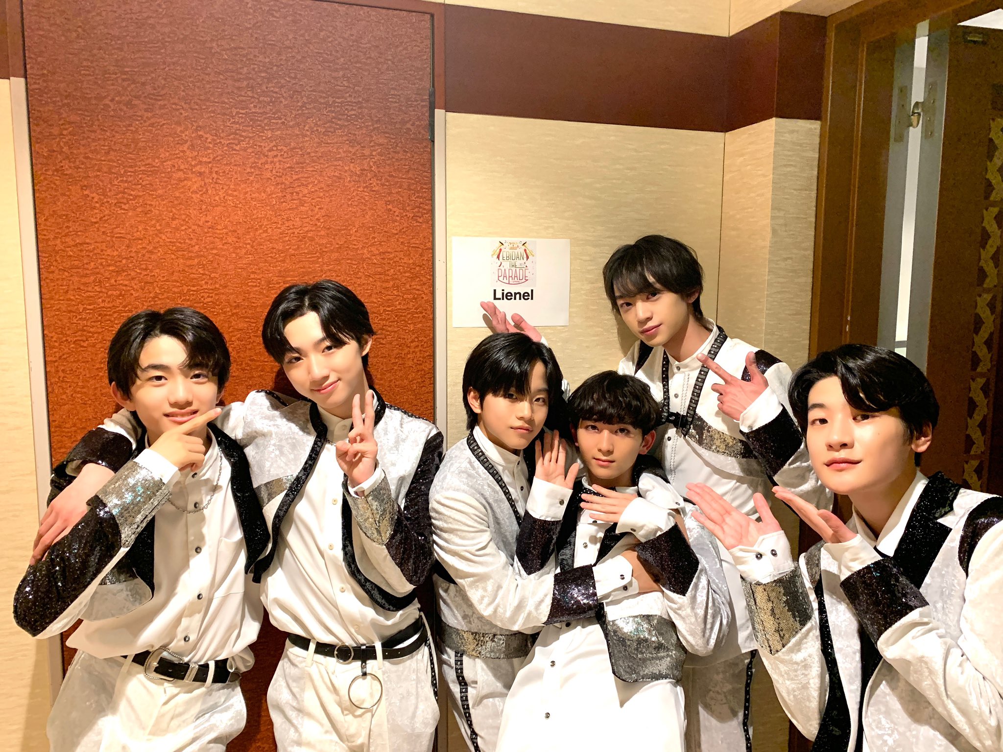 よ*ー様 EBIDAN リエネル lienel アプグレ うちわ EBIDAN THE LIVE Lienel リエネル うちわ アプグレセット - メルカリ