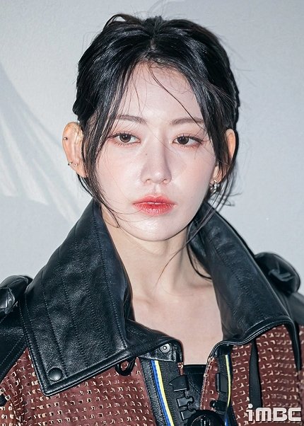 skrsource's tweet photo. sakura on louis vuitton event https://t.co/yQJEWpJbvL
