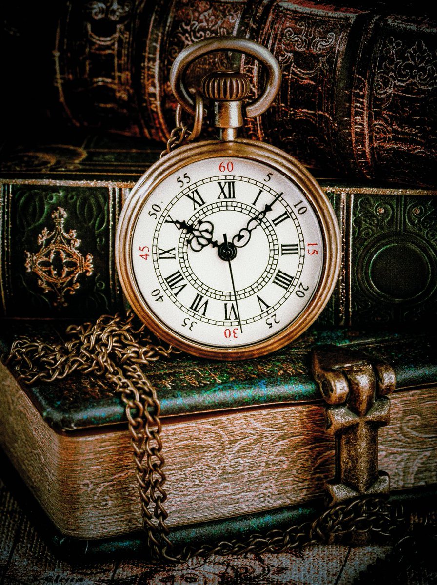 AuthorThurmond's tweet photo. It’s that time again 
#ShamelessSelfpromoSaturday 
Drop your #Books #Wips #Art #blogs 
Follow #WritingCommmunity #AuthorsOfTwitter #Booksworthreading 
and share your creations 
Shall we begin.. https://t.co/BsaNmWC9mP
