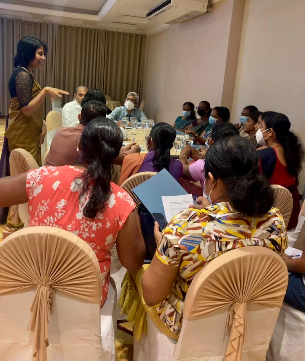 slcpsych's tweet photo. On April 27th, frontline workers from Gampaha district were given a Cascade training on psychosocial issues and resilience building as part of the EpiC Project; a collaboration between the SLpsych, the Ministry of Health, and USAID, with FHI. https://t.co/0i1ZA5uU6S