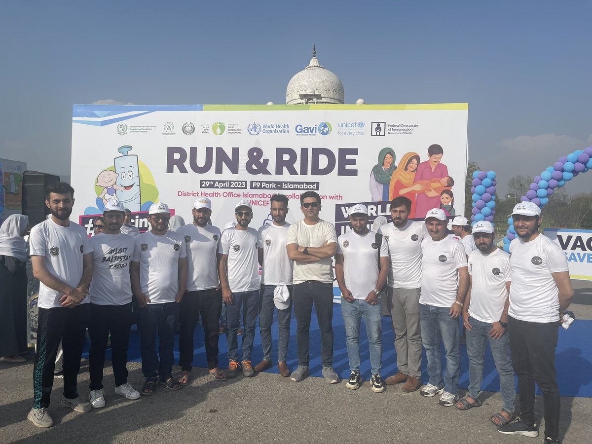 DhoIslamabad's tweet photo. Misinformation or distrust of vaccines can be like a contagion that can spread fast.
@GbCares Volunteers with DHO Islamabad Dr Zaeem Zia at #RunAndRide 
#VaccinesForPakistan #WorldImmunizationWeek #Islamabad https://t.co/kQnMALtS1r