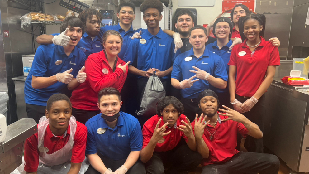 chickfilapsl's tweet photo. Please join us in congratulating Aidan oh his recent promotion to Support Lead.  We are so proud of you.  Thank you for your continued hard work. 
Let us invest in you, apply! https://t.co/Gv0Y6mkHou
#leadership #promotion #team #dreamteam #thankfulforyou #saturdayspotlight https://t.co/AYCVnnhwZG