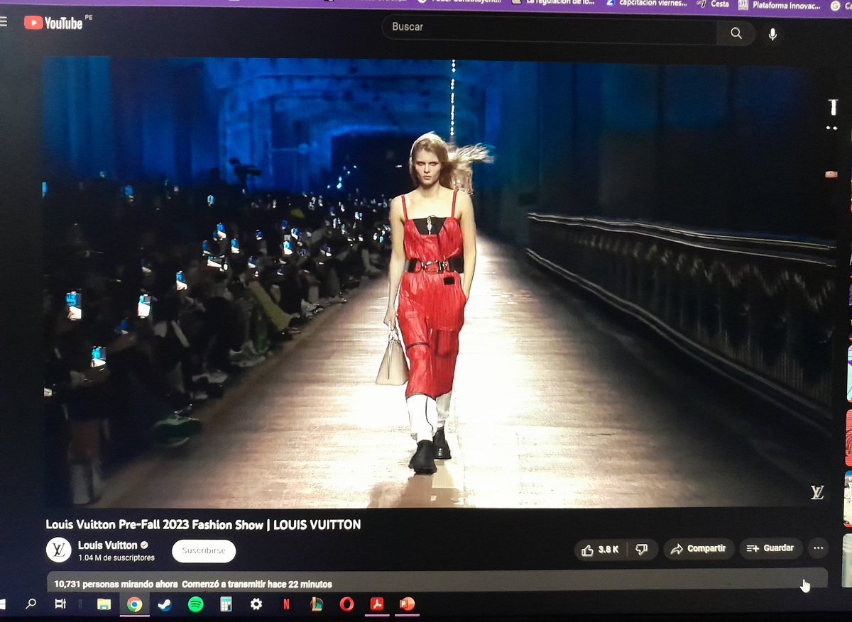 adorelousoft28's tweet image. #LouisVuitton #prefall2023