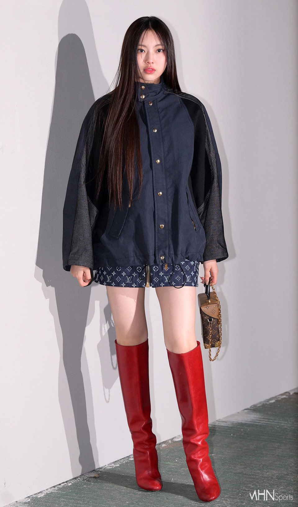 230429 Mingyu at Louis Vuitton Pre-Fall 2023 Show in Seoul : r/seventeen