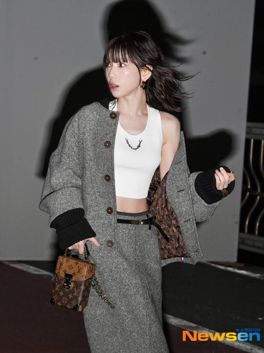 TAEYEON UPDATES on X: 230429 Louis Vuitton Pre-Fall Women's Collection  Show (© press) - 3 LV PREFALL WITH TAEYEON #TAEYEONxLouisVuitton  #LVPREFALL23  / X