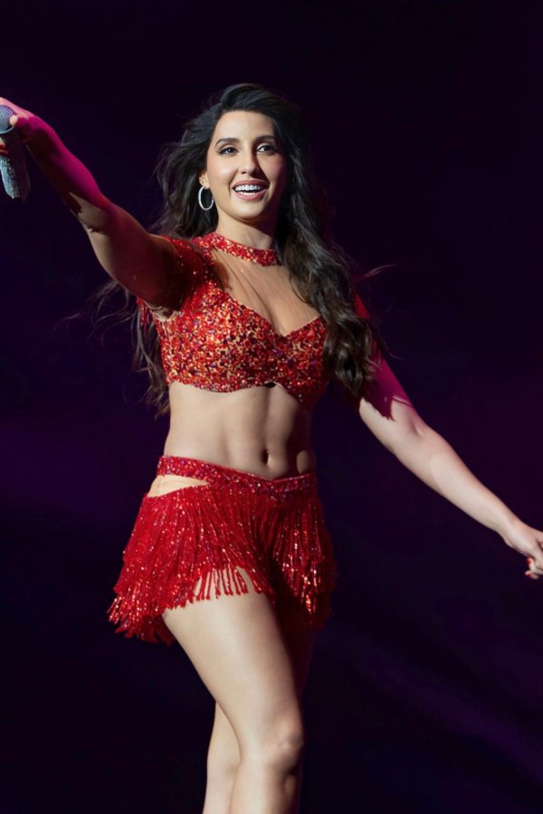 Fu4PRaFagAA9svM?format=jpg&name=900x900