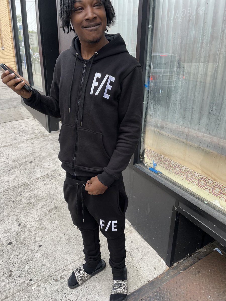 Foot_edge's tweet photo. F/E jogger set #funnymemes #comedy #atlanta #fights #meme #hiphopmusic #drake #saycheesetv #balleralert #rapmusic #shaderoom #repost #xxl #rappers #viralvideos #world #newyork #cardib #funnyvideos #worldstarfights #liluzivert #art #ine #nbayoungboy #worldwide #likeforlikes https://t.co/GGBnkmPtjn