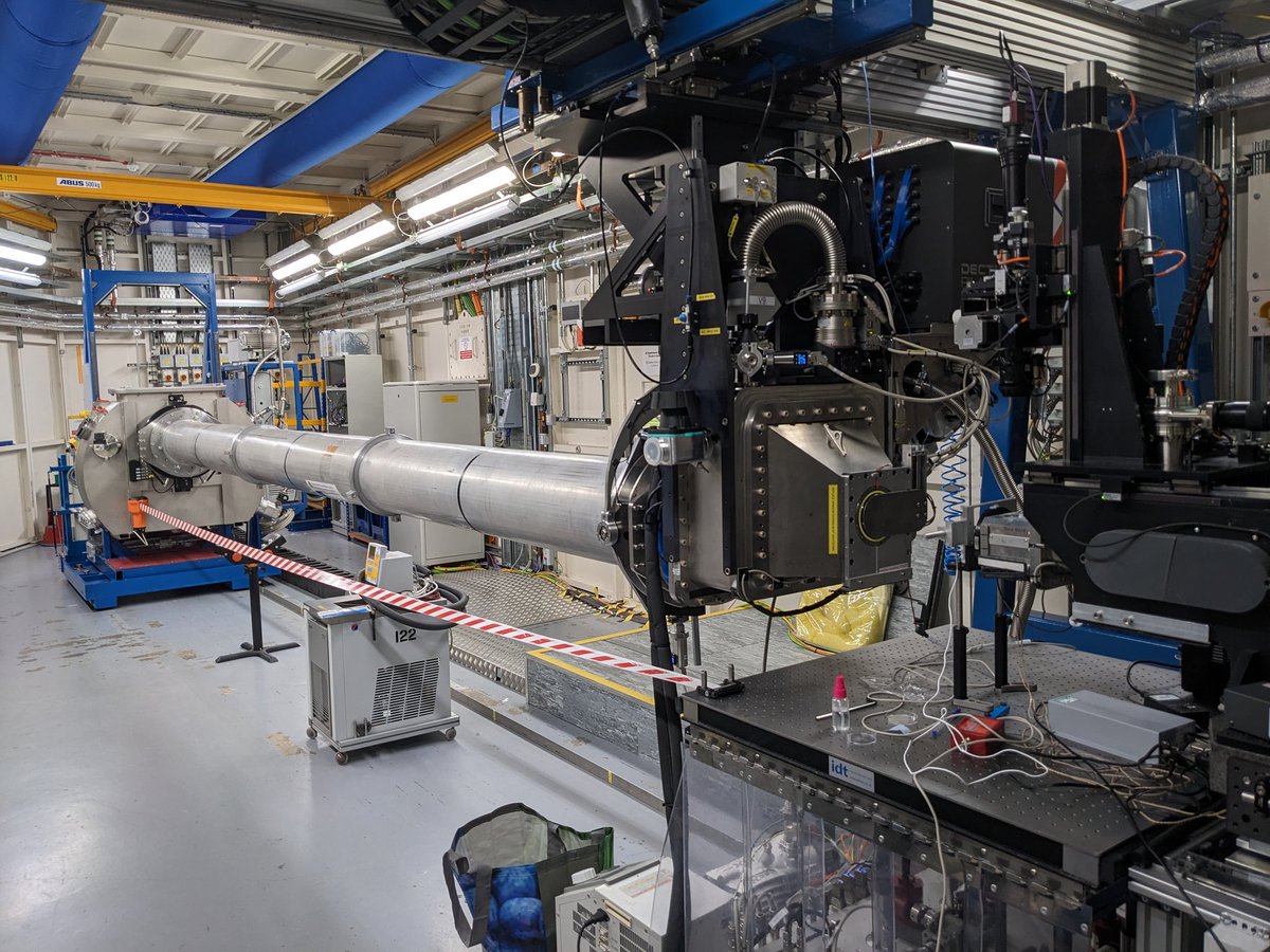James_Bell_lab's tweet photo. From diabetes to myopia! Day 2 of data acquisition trip to @DiamondLightSou to characterise a potential therapy for high myopia. Results look promising! #synchrotron 🥯 https://t.co/7MB6ot1u35