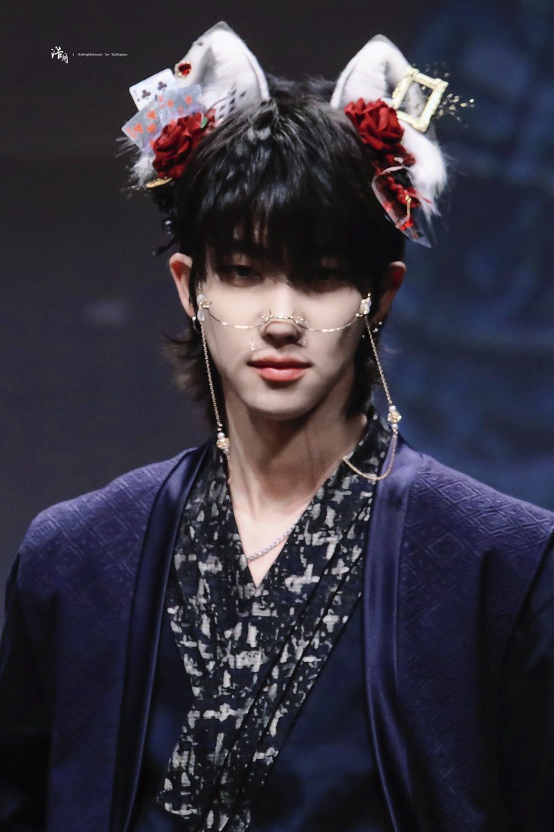 theBrightMoon97's tweet photo. 230429
#세븐틴 #SEVENTEEN #The8 #디에잇 #徐明浩 #서명호 @pledis_17 https://t.co/eeZLze7Md1