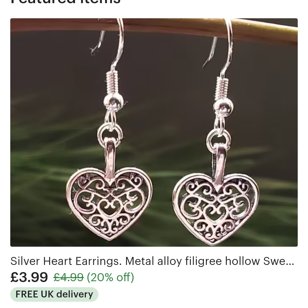 20% SALE in my #jewelleryshop. 
#bankholidaysale #giftideas #necklaces #bracelets #rings #earrings 
Free UK Delivery 
All jewellery comes in a cute drawstring linen gift bag 
etsy.com/shop/rzlstores…