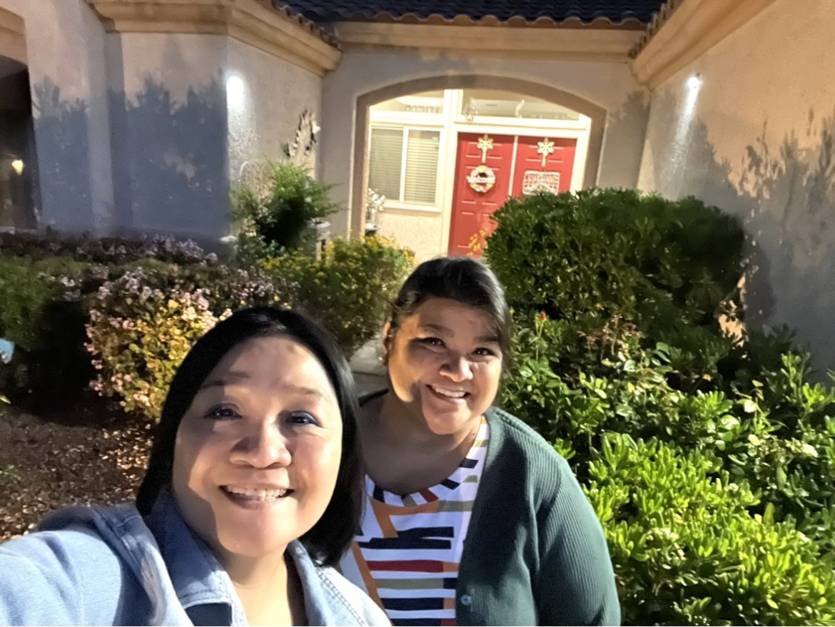 ms_bency's tweet photo. It’s a beautiful day with my sister! Happy Birthday, Juliet! https://t.co/k8tvgSkyly