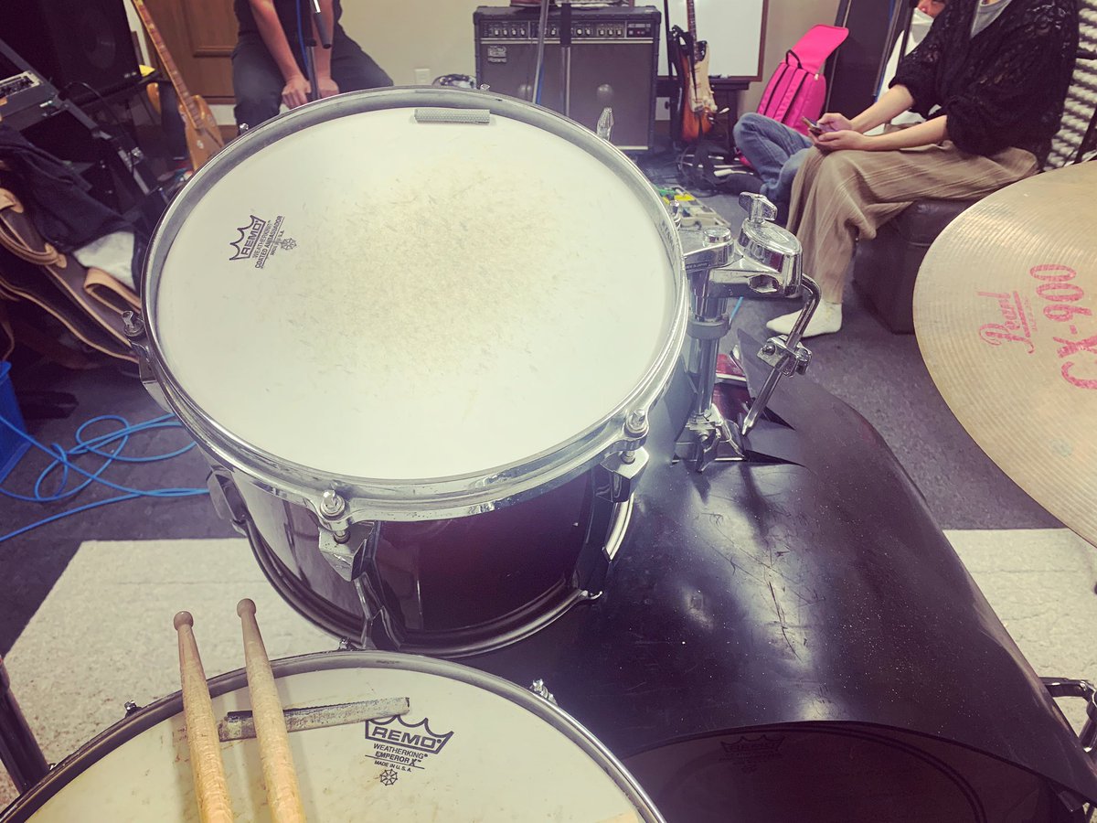 SessionsPink's tweet photo. この度3年振りにPSS復活へ向けての音出し練習しました(*^^*)
感覚取り戻すまでにもう暫く掛かりそうではありますがまた楽しんで行きたいと思います。
今後ともよろしくお願いします😆✨ https://t.co/9ErWw9uaYE