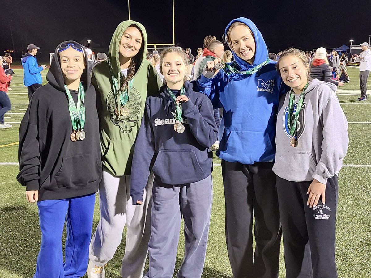 mashpeetrackan1's tweet photo. Great time at the Division 6 State Relays. ThankYou West Bridgewater Jr/Sr HS for hosting. Terrific efforts and results especially for our Falcon Girls who finished 6th overall. Winning the HJ, 2nd in TJ, 2nd in LJ and 3rd in 4/100. https://t.co/qVa44rlMSz