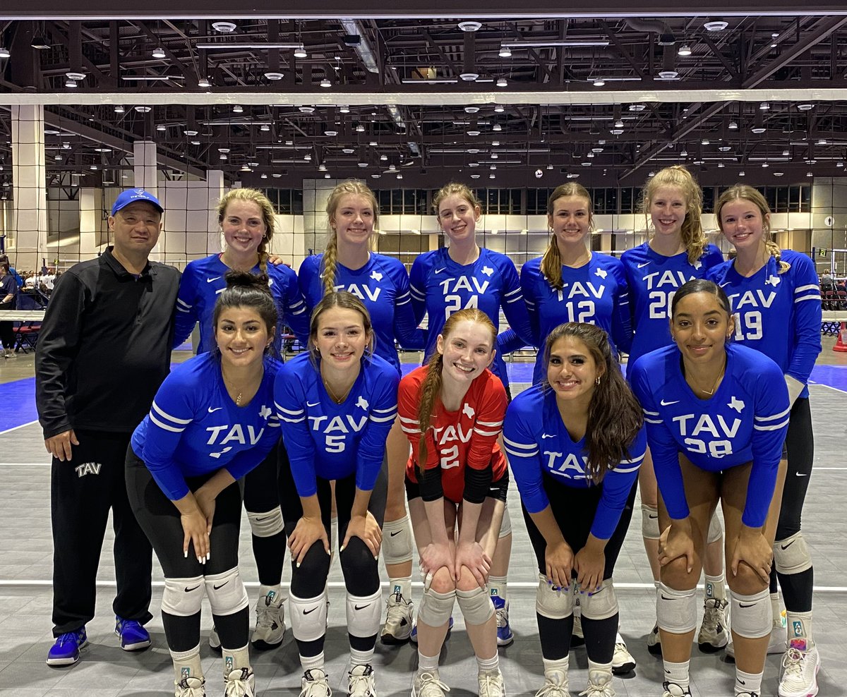 #TAV16Platinum goes 3-0 on Day 1 of the Far Western NQ in 16 USA! #GoTAV