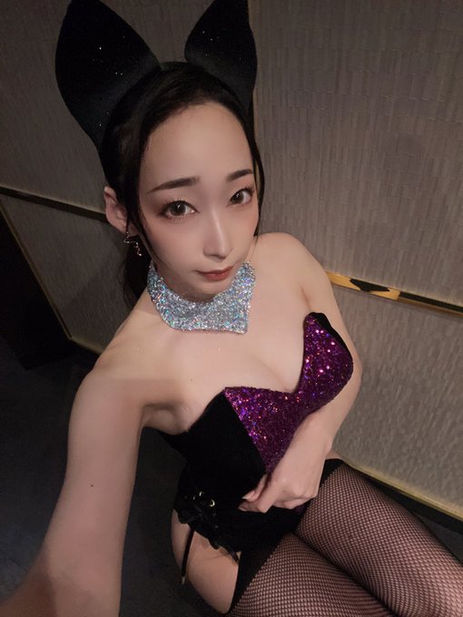 歌舞伎町ラウンジ蓮実クレア 20時オープン！ 今夜は紫キャットバニー✨🥂🍾✨ https://t.co/sfaJ8M3jKo
