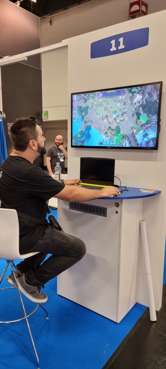 VoDooStudios's tweet photo. We had a blast at #Gamescom last year playing an alpha build of @HeroWeNeedGame . Should we do it again? https://t.co/CbHHHCZGMM
