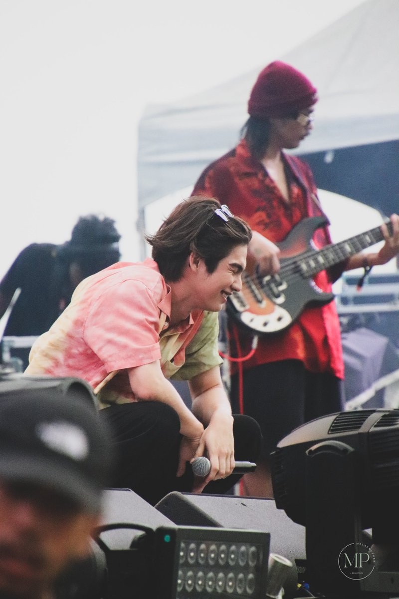 Malaengporr's tweet photo. เป็นการพูดคุยจุ้บจิ้บได้น่ารักมากๆๆๆๆๆๆๆๆ
เด็กเล็กเค้ายิ้มจนตาปิดเลย🥺🫶🏻🤍

Nanglay x Bright 

#ChangNanglayxBright 
#นั่งเล #ChangMusicConnection 
#bbrightvc
@bbrightvc https://t.co/gRLWanLDyN