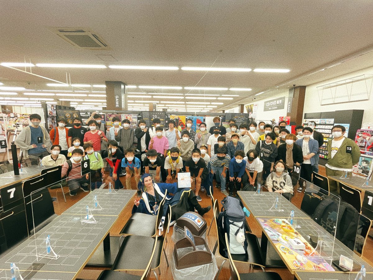kouhoutanaka's tweet photo. 【#こーほーたなカップ】お疲れ様でした！
今回は58名の参加となりました！すっげぇ！

優勝者は「はにゃにゃ」さん！
一言:アローラロコンきつすぎました！

準優勝者は「らびっと」さん！
一言:マナフィAR見逃しました！
ギラティナすみません！

リプ欄に続く…。 https://t.co/Mg9rk8vFTX