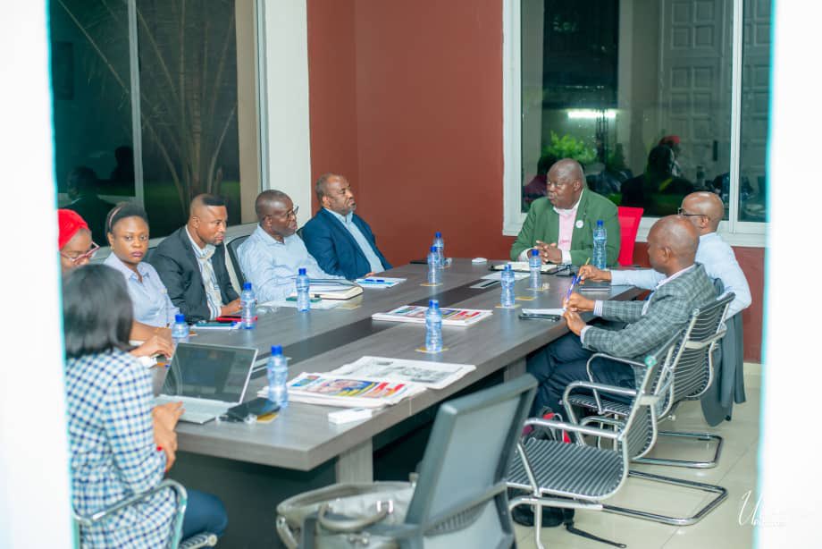 CCIS_rdc's tweet photo. La CCIS-RDC réunit en son sein les opérateurs économiques œuvrant dans différents secteurs d'activités: Chefs d'entreprises,commerçants,industriels,professionnels de services et de métiers,entrepreneurs indépendants,membres des professions libérales,etc. https://t.co/RAKqDHOPZD