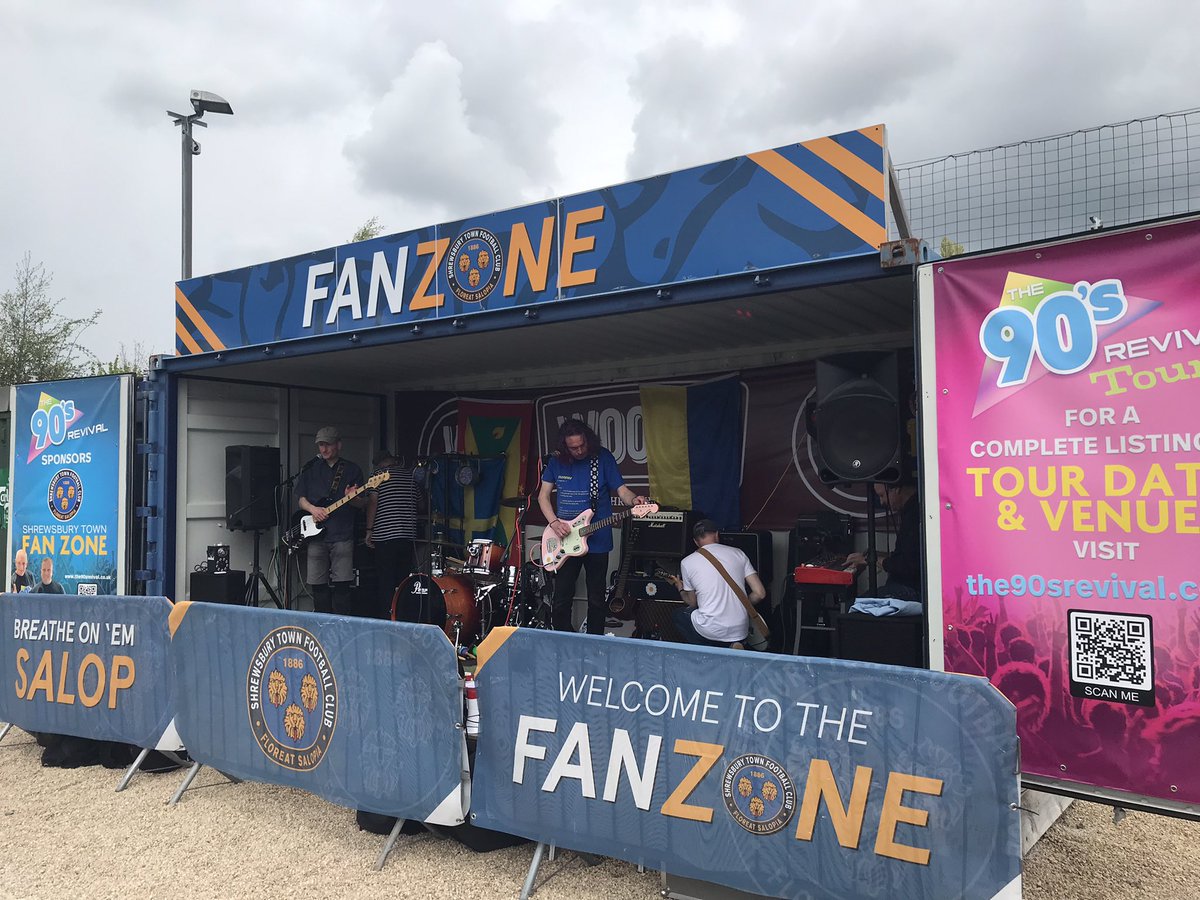 🚨 LIVE MUSIC at the @FoundationSTFC #fanzone with The Motel 6