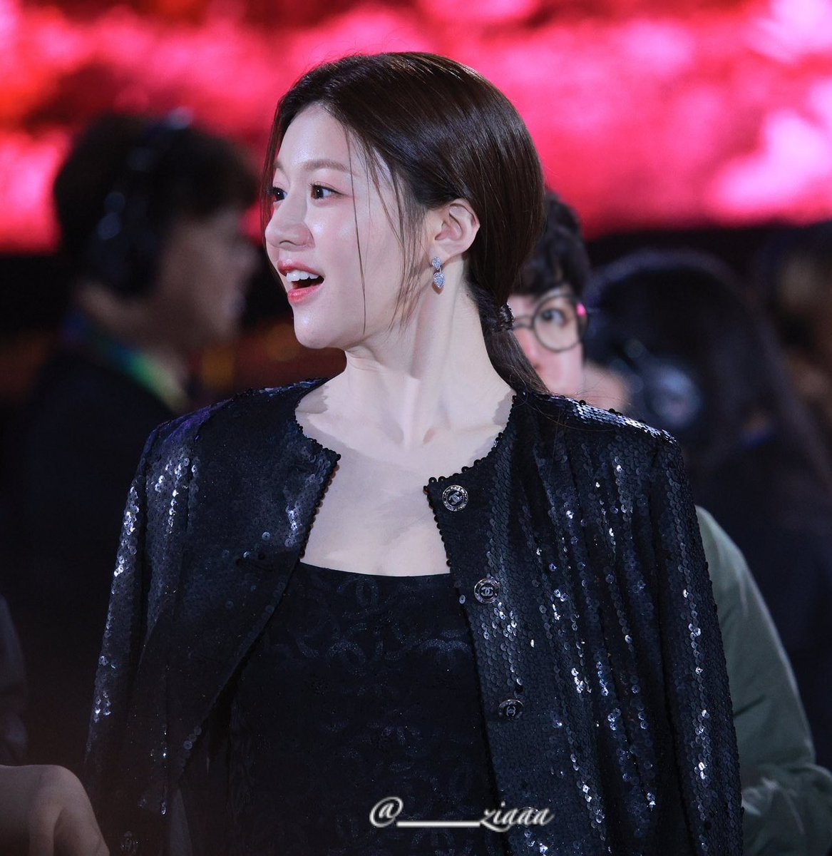 gyjpilipinas's tweet photo. Younjung's elegance caught in 4k at Baeksang Arts Awards! 💖Chit-chatting never looked this good 😌

ⓒ@___ziaaa
#GoYounJung #고윤정 https://t.co/jtxFS4j2cC