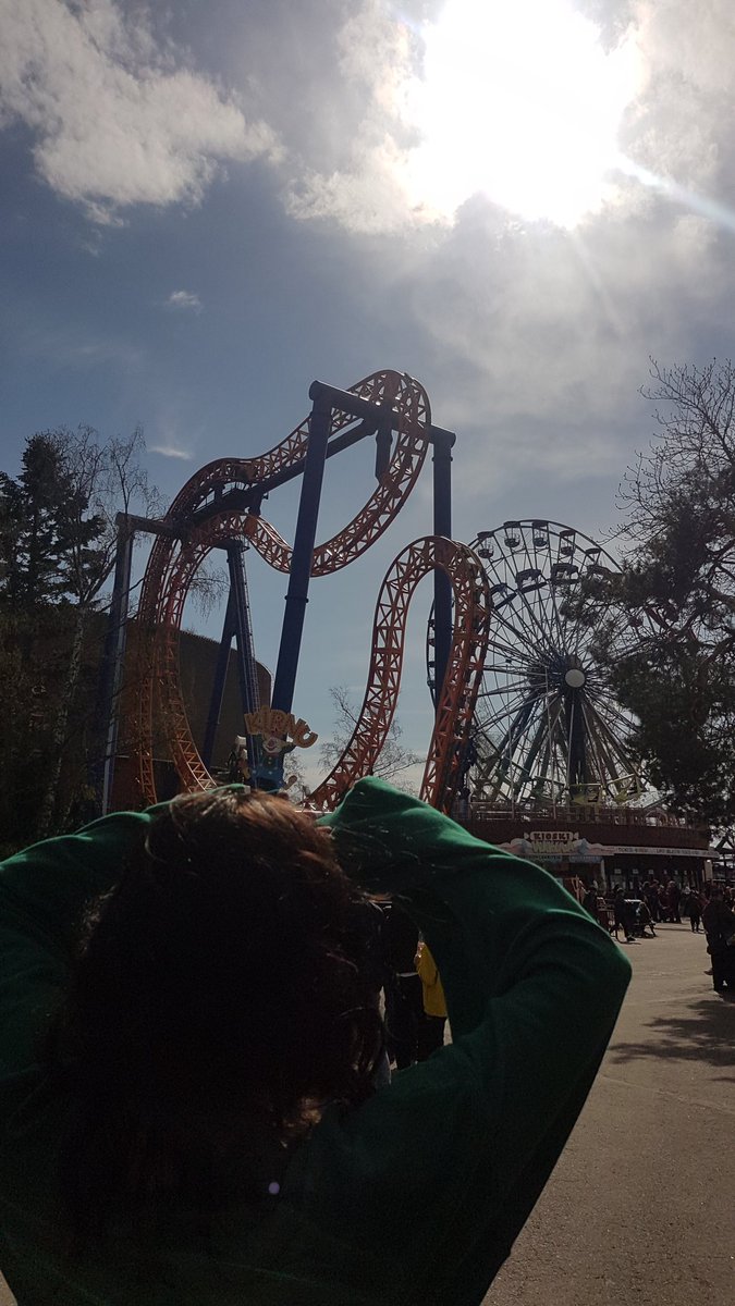 Still little kids at heart, getting excited over all the rides :) <a href="/gifhe/">Grimsby Institute</a> <a href="/EUErasmusPlus/">Erasmus+</a> #erasmus23