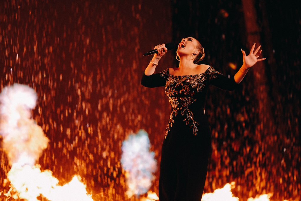 ChartsofAdele's tweet photo. .@Adele's "Set Fire to the Rain" has broken its BIGGEST streaming weekly record on Spotify ever, the song received 9.73 MILLION streams in the week ending April 27. https://t.co/II0mALEJcn