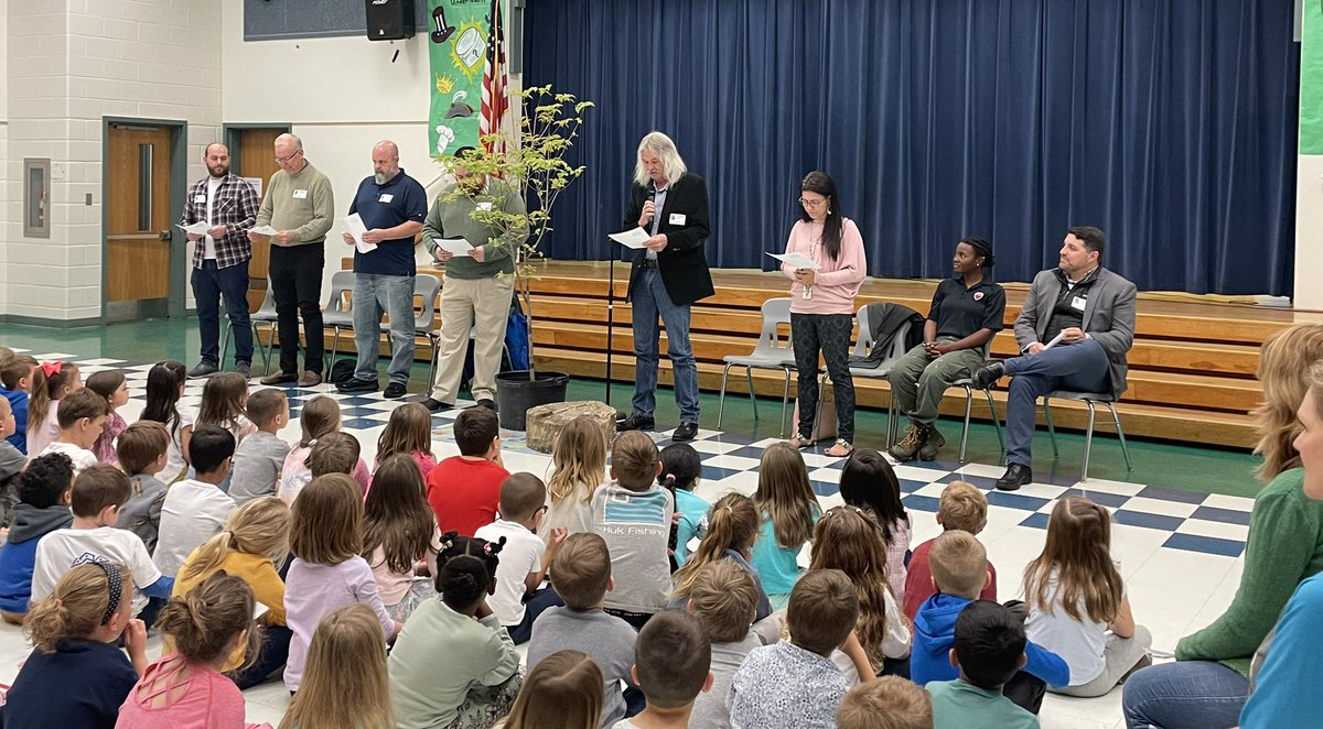 Lovettsville ES tweet media