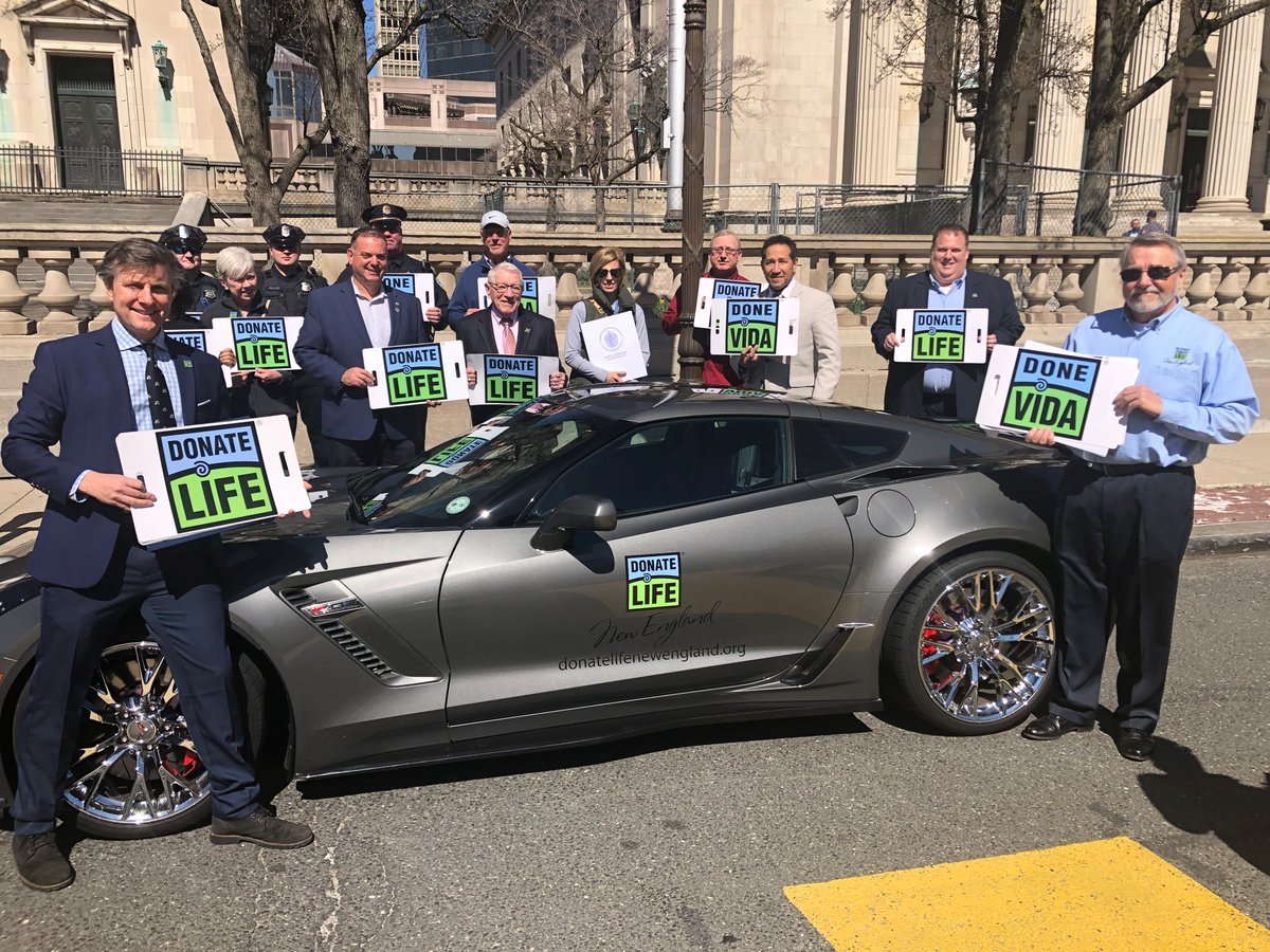 NEDonorServices's tweet photo. We were happy to see everyone who participated in #DonateLifeMonth! We are so thankful for everyone in the #DonateLife Community. NEDS was able to spread the #DonateLife message this year with support from local &amp; state officials &amp; the help of our amazing volunteers &amp; staff! https://t.co/GG1KNX1Pd7