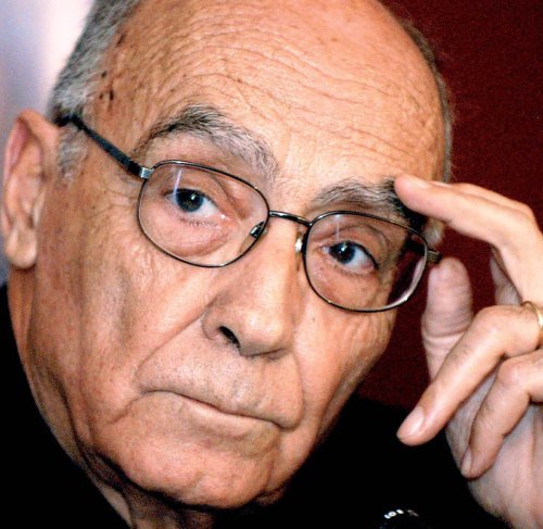 'La derrota tiene algo positivo, nunca es definitiva. En cambio la victoria tiene algo negativo, jamás es definitiva'. José Saramago #Fuedicho
